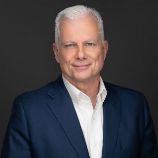 Jim Scammon,总裁兼首席运营官