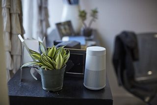 SoundLink® Revolve 藍牙揚聲器