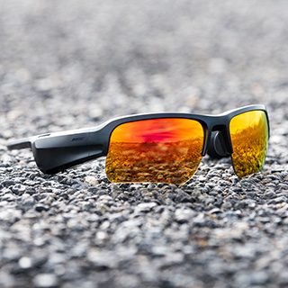 Bose发布两款全新智能音频眼镜——成就运动、时尚新可能