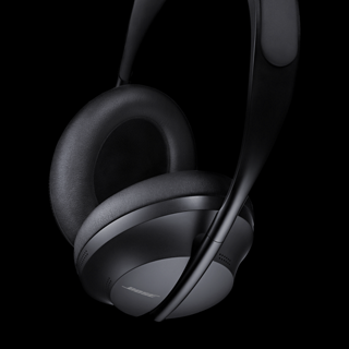 黑色 Bose 700 无线消噪耳机