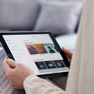 显示 SoundTouch 应用程序的平板电脑